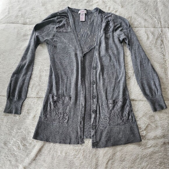 Candie’s Grey Sweater with Lace on the Back and Shoulders. Size S - Picture 8 of 10